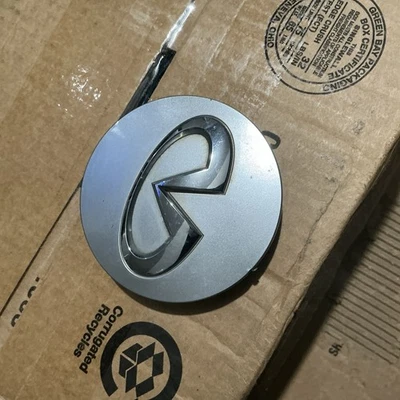 2009 -2023 Infiniti QX56 QX80 20" 22" OEM Center Cap 3’x5/16" 40342-1LB4A  - Image 1 of 4