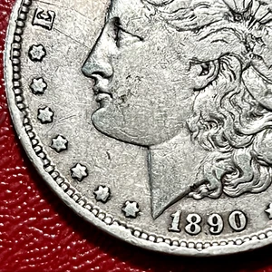 CUD BREAK! 1890-O MORGAN DOLLAR MINT ERROR - Picture 1 of 3