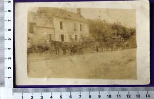 WW1 Frankreich Fotokarte Soldaten Gasthaus HUTIN-NOUVIAN Kriegsschäden - Bild 1 von 4