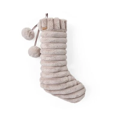 Medias de pompón de piel sintética Koolaburra de Ugg Shani - 12” x 21” Foto 1 de 2