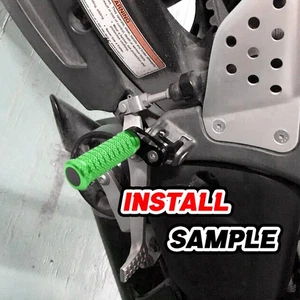 Green M-Grip 25mm Lowered Front Footpegs For NINJA 650R EX650JHF 17-20 21 22 23 - Picture 1 of 7