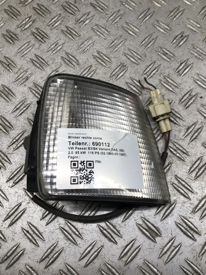 Freccia anteriore destra VW Passat Variant (3A5, 35I)   - Immagine 1 di 2