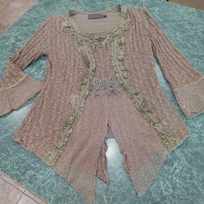 Top túnica Pretty Angel para mujer encaje ganchillo talla M manga larga con volantes hada boho  Foto 1 de 4