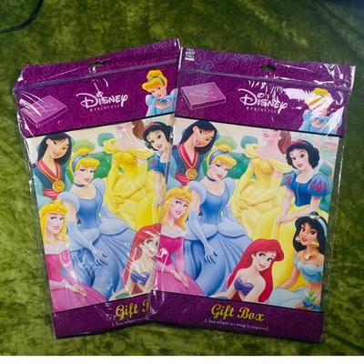 Lote de 2 Cajas de Regalo Princesas Disney Nuevas Selladas Ariel Belle Cenicienta Blancanieves Foto 1 de 3