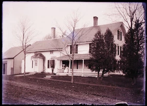 (1) LATE 1800s-EARLY 1900s GLASS NEGATIVE, GEO. HARKNESS' RESIDENCE ROCKPORT ME. - Picture 1 of 2