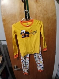 BOYS SIZE 12 2 PIECE PAJAMA SET BY GYMBOREE BULLDOZER THEMED - Picture 1 of 4
