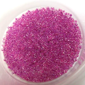 TALLA 15/0 ~ CRISTAL MAGENTA ~ 8 gramos ~ LOTE DE CUENTAS DE SEMILLAS DE VIDRIO - Imagen 1 de 1
