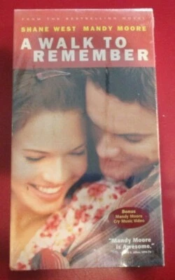 A Walk to Remember (VHS 2002) - Image 1 of 2