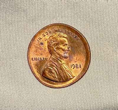 1981 Broadstruck Lincoln Memorial Cent - Mint Error! - Image 1 of 3