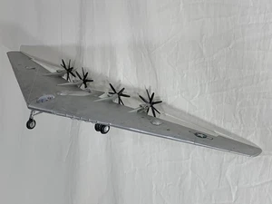 Modellino aereo AMT Ertl 1/72 Northrop X/YB-35 Flying Wing USAF ASSEMBLATO 28" - Foto 1 di 23