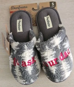 Zapatillas de espuma viscoelástica cómodas Go Ask Your Dad Dearfoams talla pequeña (5-6) para mujer - Imagen 1 de 10