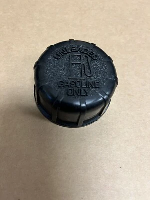 Tapa de combustible OEM Tecumseh 35355 reemplazada a tapa de gasolina 37845 Foto 1 de 2