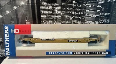 New Walthers 48' TTX DTTX #456164 All Purpose Husky Stack (Single) Car 932-4301 - Image 1 of 4
