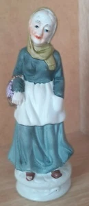 Vintage Ardco Fine Quality Dallas Porcelain Figurine - Picture 1 of 3
