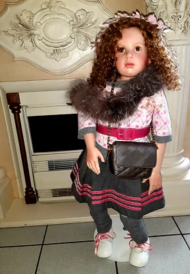 TOP ZUSTAND!!    "Christina"    von Hildegard Günzel, Jahr 2008 !! - Bild 1 von 4