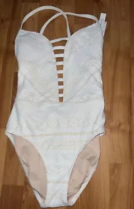 NUOVO costume da bagno blu Beattie sneak picco all'uncinetto bianco monopezzo taglia 6 $125 - Foto 1 di 9