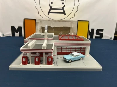 Gasolinera en funcionamiento Mth Esso (blanca con borde rojo y base gris) 30-9106 Foto 1 de 4