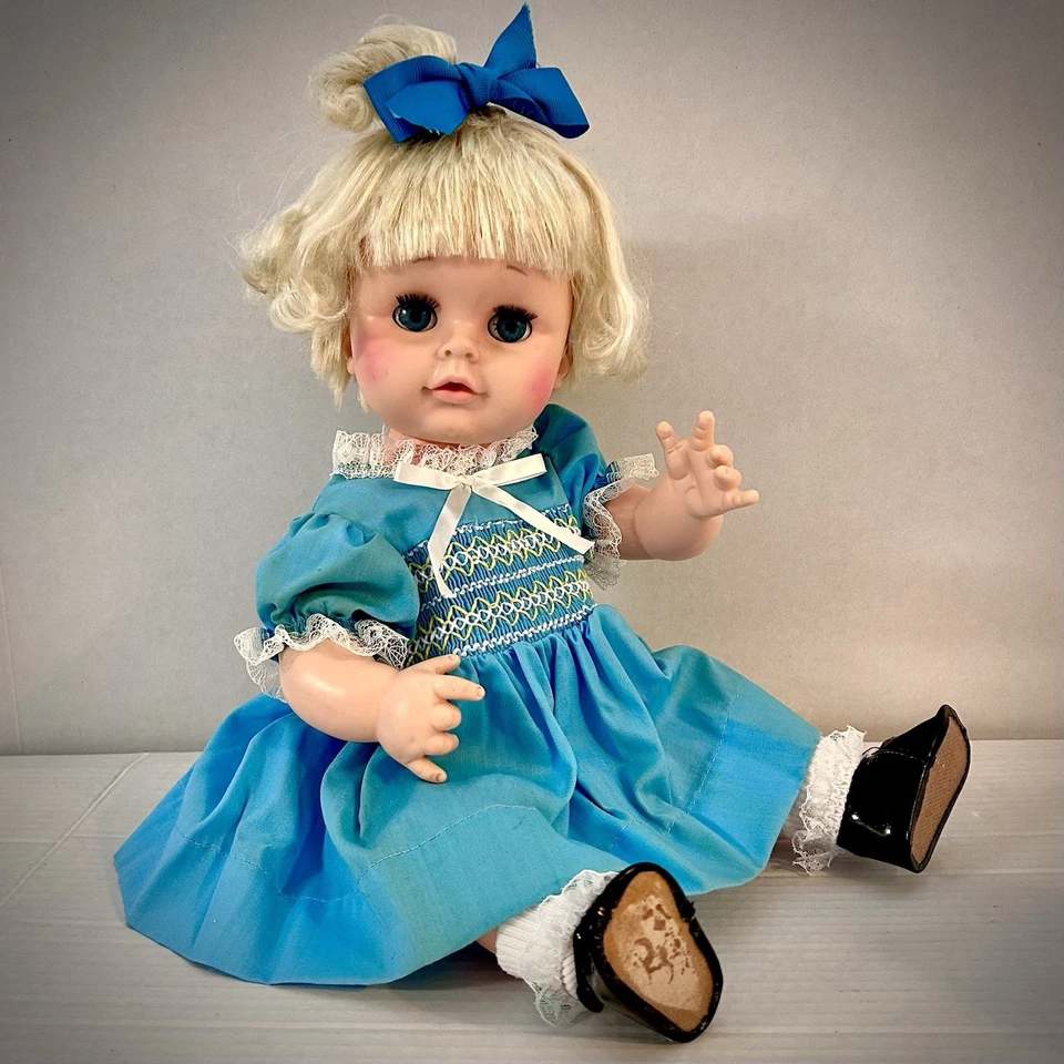 "Muñeca Eegee Baby Toddler 1974 de colección cabello rubio bebida ojos húmedos dormidos TLC 18"" de alto" Foto 1 de 4