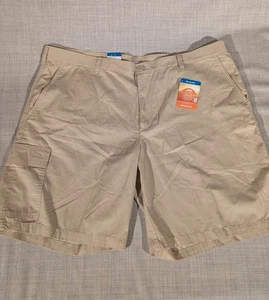 Columbia OMNI SHADOW Beige Shorts Herren Größe 44 - Bild 1 von 9