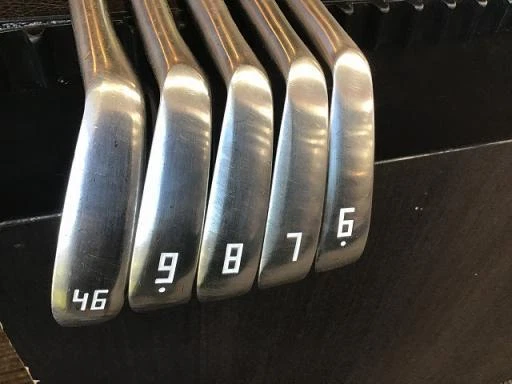 Golf Iron Set ONOFF FORGED KURO 2017 SMOOTH KICK MP-71 (SR) 5pcs 6-P JAPAN - Image 1 of 1