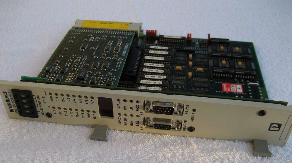 Phoenix Contact Interbus-G3-Master für S5-135U/155U IBS S5 DCB/I-T  2758156 - Bild 1 von 1