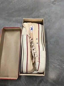 VINTAGE 70s MADE IN USA CONVERSE ALL STAR CHUCK TAYLOR Cream 11.5 With Box - Picture 1 of 13