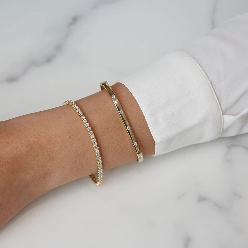 Brazalete para mujer de diamantes de corte redondo de 3,10 quilates TW de oro amarillo de 14 k Foto 1 de 2