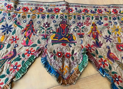 Superbe tissu Toran indien ancien, Ganesh, 1 mètre - Photo 1/4