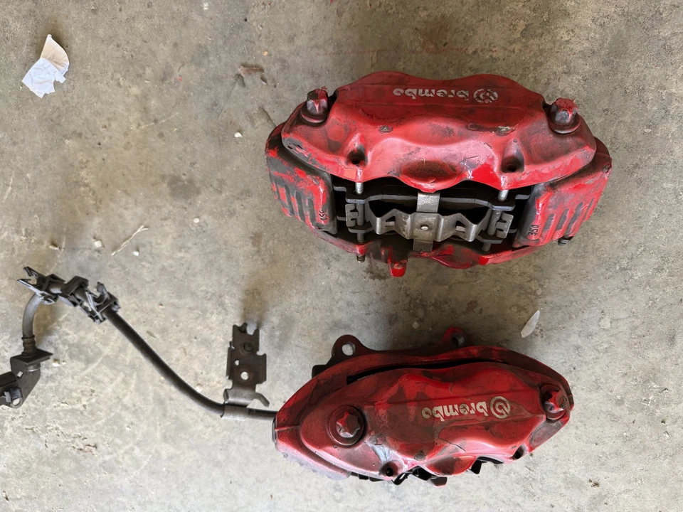 Dodge Challenger SRT 2016 Brembo calibres de freno OEM Foto 1 de 2