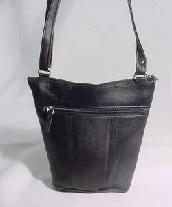SCHWARZES SCHAF GEWÖLBTE FORM CROSSBODY MIT REISSVERSCHLUSS TASCHE #SCHWARZ #2-462-1F - Bild 1 von 3
