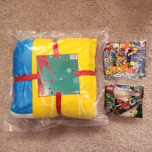 Lego VIP Fleece Throw Blanket with a train & add-on pack - Picture 1 of 8