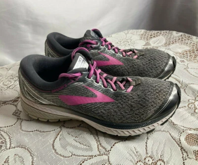 Brooks Ghost 10 Women's Running Shoes Grey Mesh w/Pink Logo Design Size 10 Med. - Image 1 of 4