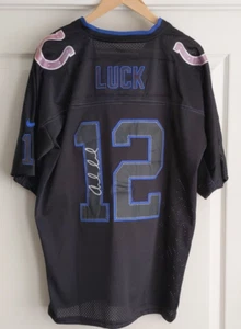 Andrew Luck #12 Autographed Indianapolis Colts Nike Black Cancer Awareness Sz 40 - Picture 1 of 8