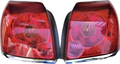 Par de luces traseras lado izquierdo derecho para Toyota Avensis T25 modelo 2003 05 nuevas Foto 1 de 4