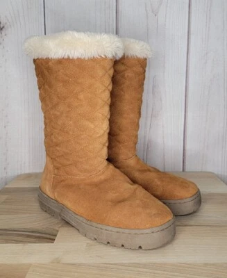 Botas de inverno femininas Style & Co Nickyy acolchoadas camurça forrada de pele sintética marrom tamanho 8 - Imagem 1 de 4