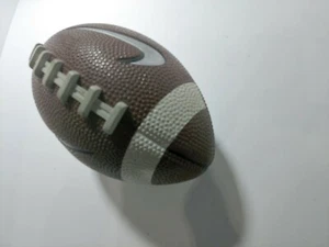 Nike Spiral Tech Synthetic Leather Youth FOOTBALL Pre-owned USPS - Picture 1 of 2