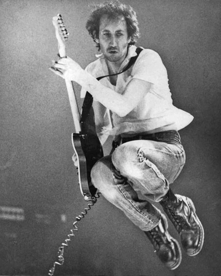 Rock Guitarist PETE TOWNSHEND Glossy 8x10 Photo The Who Poster Print - Image 1 of 1