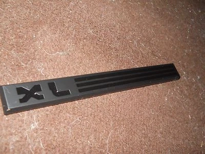 NUEVO 1987 1988 1989 1990 1991 FORD F150 F250 F350 BRONCO XL GUARDABARROS EMBLEMA NEGRO/NEGRO Foto 1 de 2