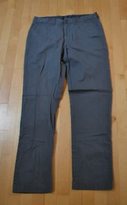 J Crew The Sutton Chinos 31 x 32 - Picture 1 of 2