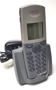 Swyx SwyxPhone D300 DECT Mobilteil+Ladeschale inkl. Neue Akku Top! - Picture 1 of 2