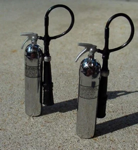 Fire Extinguisher Miniatures (2) " Stainless" 1/24 Scale G Diorama Accessories - Picture 1 of 1