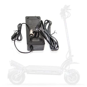 Ladegerät für Dualtron Storm Elektroroller - Bild 1 von 5