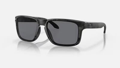 OAKLEY SI HOLBROOK SUNGLASSES MULTICAM BLACK CAMO / GREY OO9102-93 TANARD ISSUE - Image 1 of 4