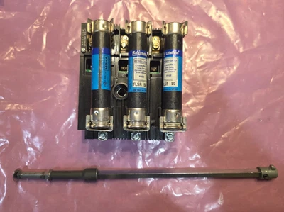 Interruptor de desconexión Telemecanique D10S1 600V CA con fusibles 50A envío gratuito Foto 1 de 3