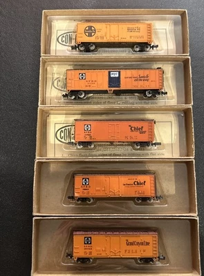 Con-Cor N Scale #61 Lot Of 5 Reefer Cars 40’ Wood Santa Fe 1970 C-6 Steel Chief - Image 1 of 4