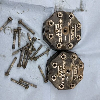 1993 1994 ARCTIC CAT WILDCAT 700 EFI MOTOR Cylinder Heads Good Foto 1 de 4