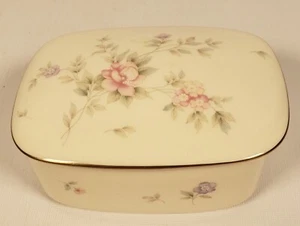 Vintage Mikasa B2120 Trinket Box Remembrance Candy Lid Pink Floral Pattern A65 - Picture 1 of 5
