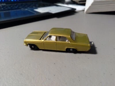 VINTAGE LESNEY MATCHBOX #36 OPEL DIPLOMAT GOLD 1966     BX#2 - Image 1 of 4