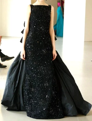 Oscar de la Renta Resort 2016 Runway Bead Embroidered Black Long Gown Dress US 8 - Image 1 of 4