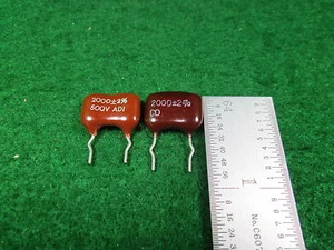 (2) Dipped Silver Mica 2000 pf 2% 500V Cut Leads NOS - Picture 1 of 1